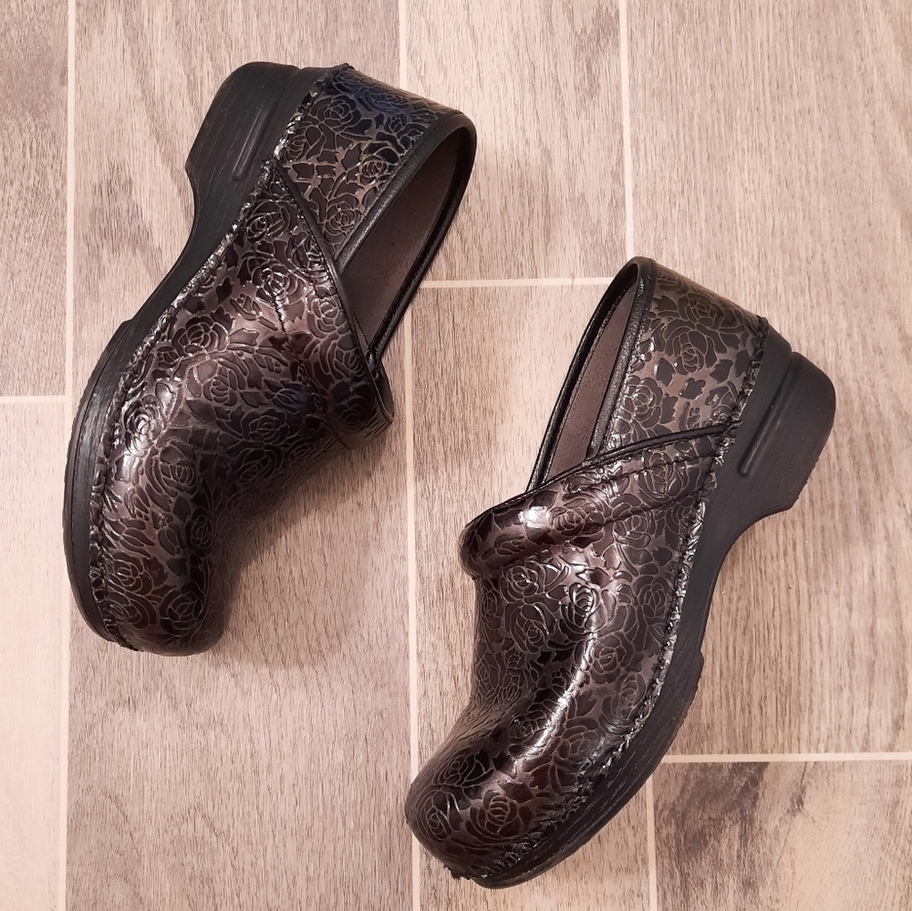 Dansko Matallic Embossed Rose Clogs 38